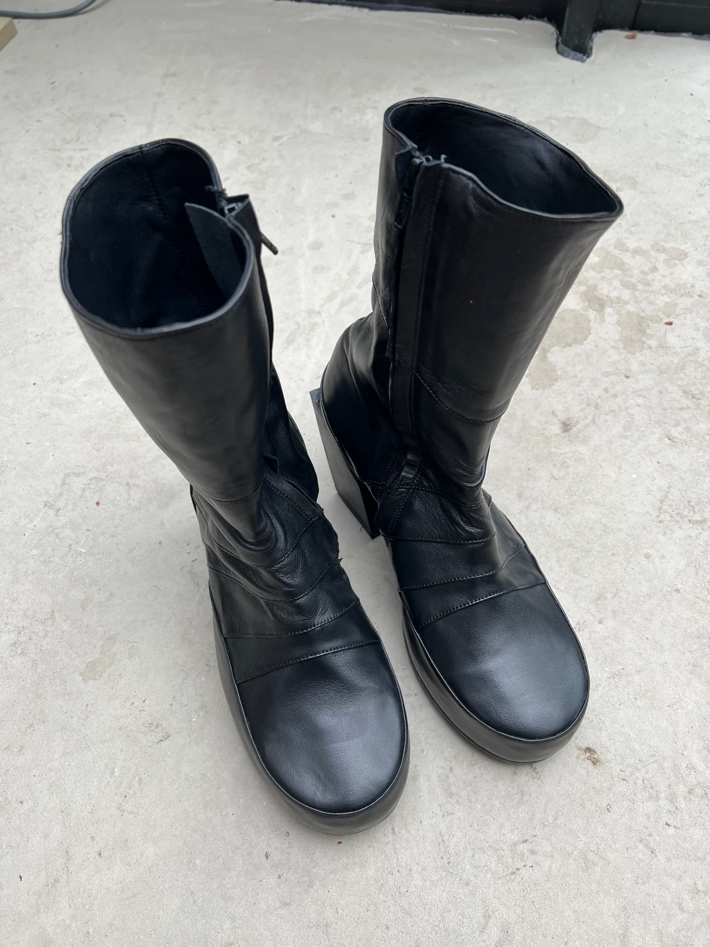 BLACK ZIP BOOTS - MADE FOR PDG