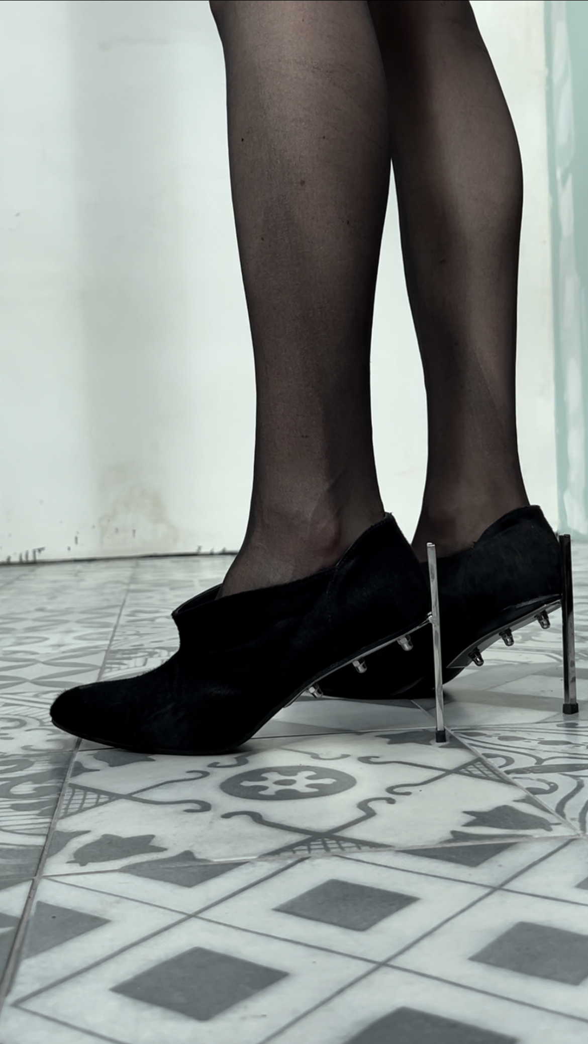 STEELETTO PUMP - BLACK PONY