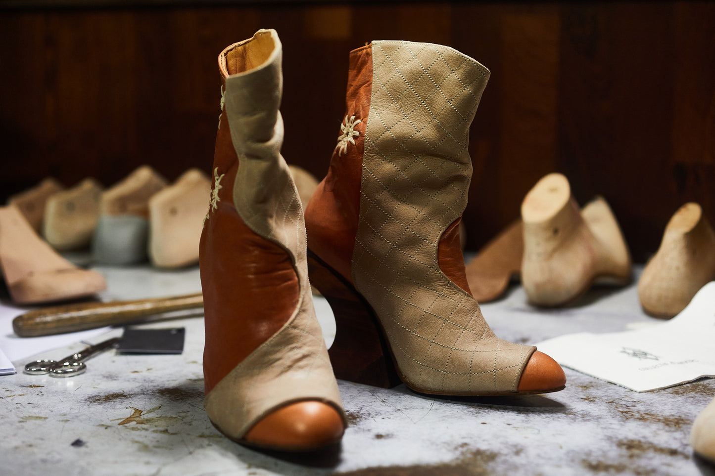 ANKLE BOOTS WITH ZIP ⎟MADE FOR S.S.