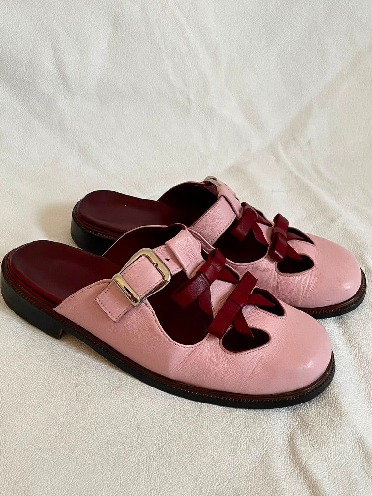 1. LARS PINK + BURGUNDY