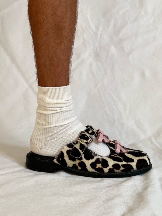 1. LARS LEOPARD + PINK BOWS