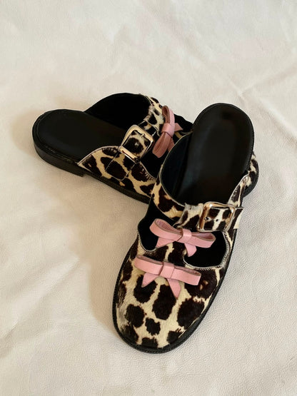 1. LARS LEOPARD + PINK BOWS