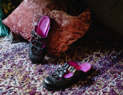 1. LARS BLACK + FUCHSIA